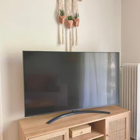 Modern Living By Yha Athens